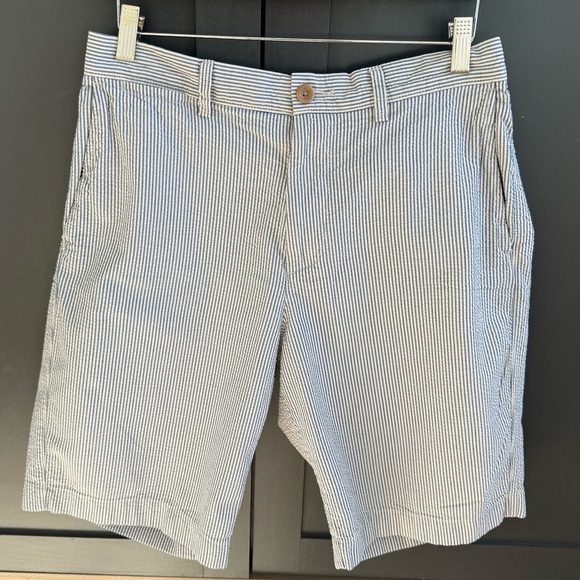 J. Crew Other - J. Crew Club Men's Seersucker Striped Shorts 33W 11L